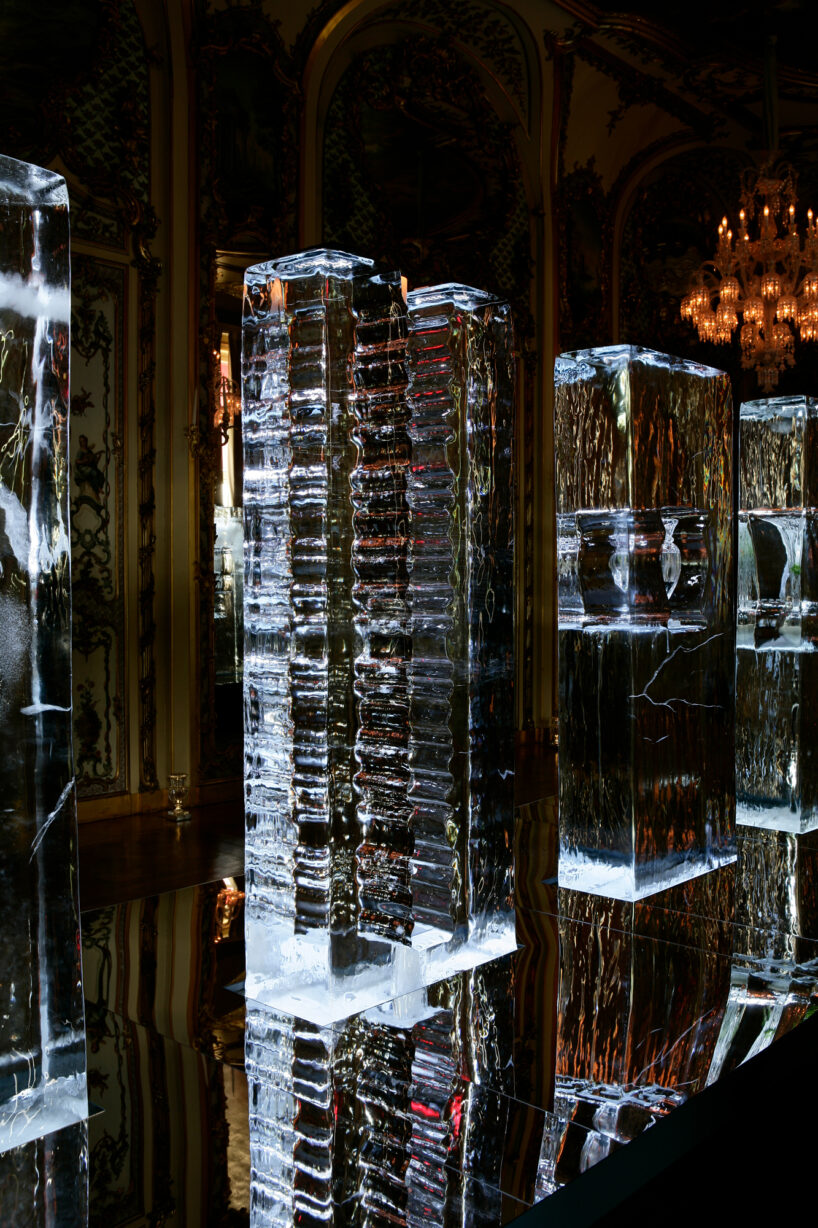 sculpture sur glace pour Baccarat par Crystal